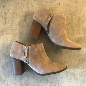 Schultz beige leather booties